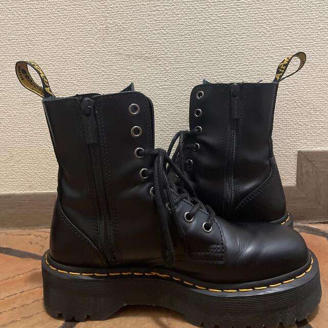 Dr.Martens(ドクターマーチン)のJADON8ホールブーツ レディースの靴/シューズ(ブーツ)の商品写真