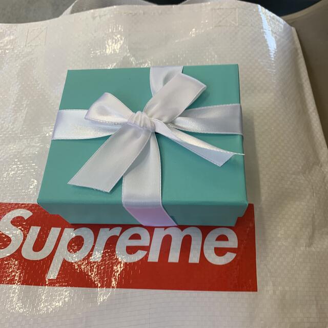 セール格安 Supreme Supreme / Tiffany & Co. Oval Tag Keyringの通販 by へいぽー's shop|シュプリームならラクマ - 国産超激得