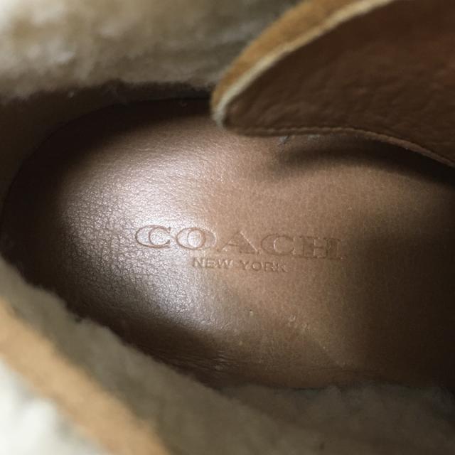 COACH(コーチ)のコーチ ブーティ 36 レディース - ベージュ レディースの靴/シューズ(ブーティ)の商品写真