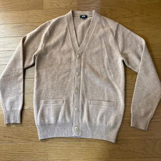 ユニクロ(UNIQLO)のUNIQLO メンズ　ラムvネックカーディガン(カーディガン)