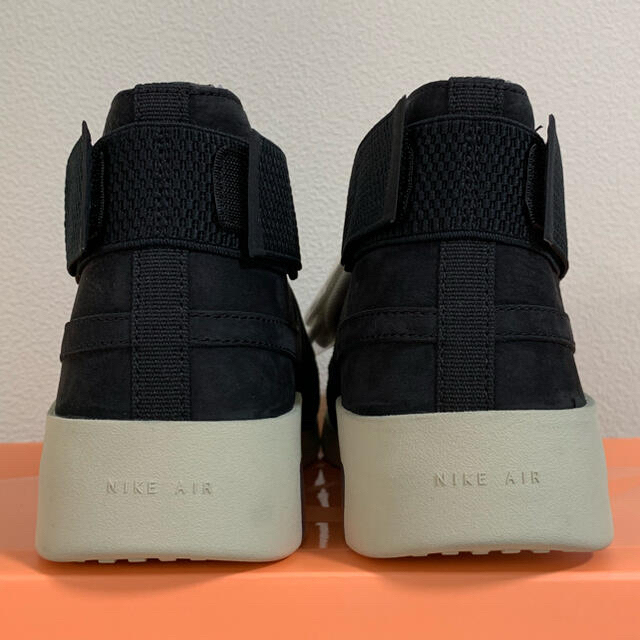 NIKE(ナイキ)のNIKE AIR FEAR OF GOD RAID 26.0cm メンズの靴/シューズ(スニーカー)の商品写真