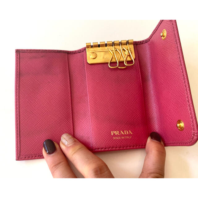 PRADA(プラダ)の専用　中古★プラダキーケース　PRADA レディースのファッション小物(キーケース)の商品写真