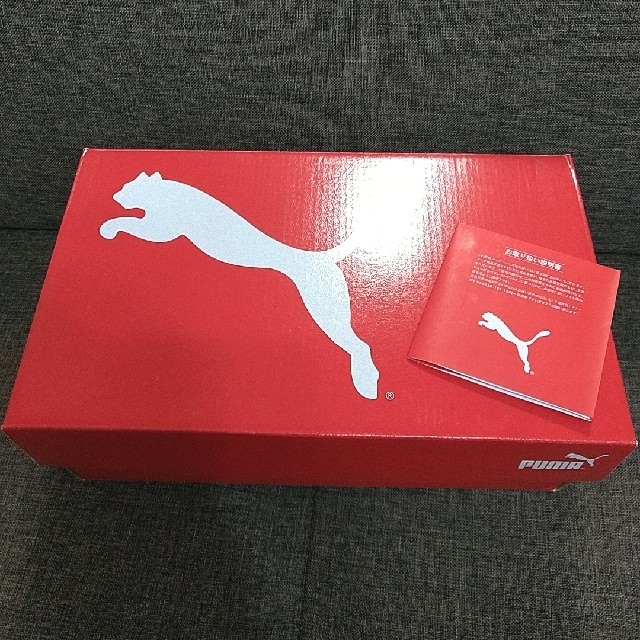 PUMA(プーマ)の「新品」プーマ サッカー トレーニングシューズ 22センチ キッズ/ベビー/マタニティのキッズ靴/シューズ(15cm~)(スニーカー)の商品写真