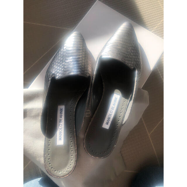 MANOLO BLAHNIK レア クロコ シルバー - ハイヒール/パンプス