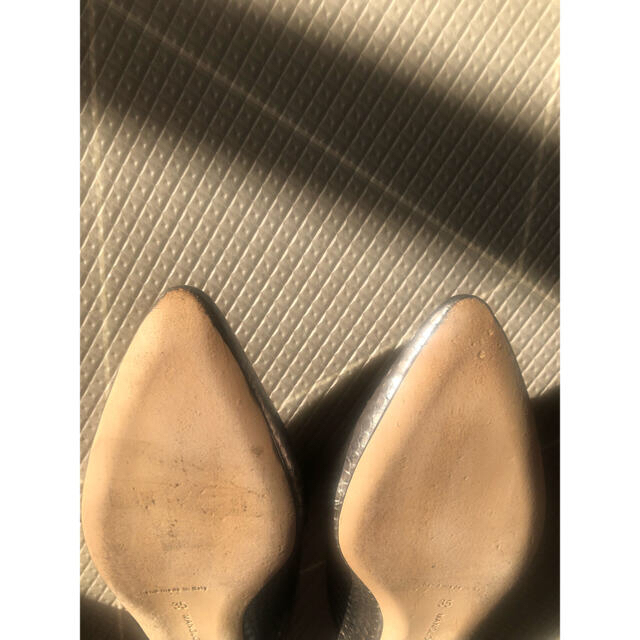 MANOLO BLAHNIK レア クロコ シルバー - ハイヒール/パンプス