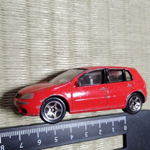 Volkswagen(フォルクスワーゲン)のVW GOLF V 1/57 ミニカー エンタメ/ホビーのおもちゃ/ぬいぐるみ(ミニカー)の商品写真