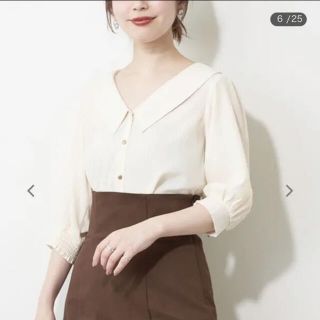 ナチュラルクチュール(natural couture)の深V衿付きおしゃれブラウス　ナチュラルクチュール(シャツ/ブラウス(長袖/七分))