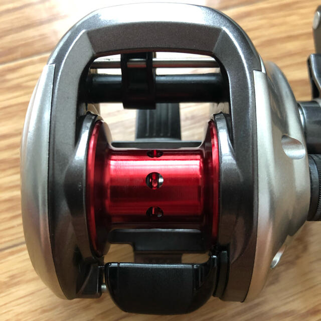 SHIMANO(シマノ)のSHIMANO 11 スコーピオンDC7  スポーツ/アウトドアのフィッシング(リール)の商品写真