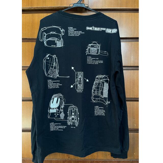 XLARGE(エクストララージ)のXLARGEエスクトララージ　バッグデザインロンT ストリート　L ブラック メンズのトップス(Tシャツ/カットソー(七分/長袖))の商品写真