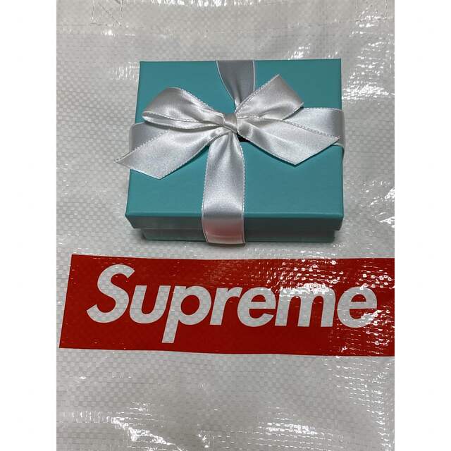 Supreme /Tiffany & Co.  Oval Tag Keyring