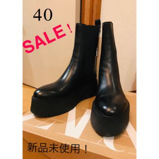 ザラ(ZARA)のZARA フラットリアルレザープラットフォームアンクルブーツ♪ 新品未使用！(ブーツ)