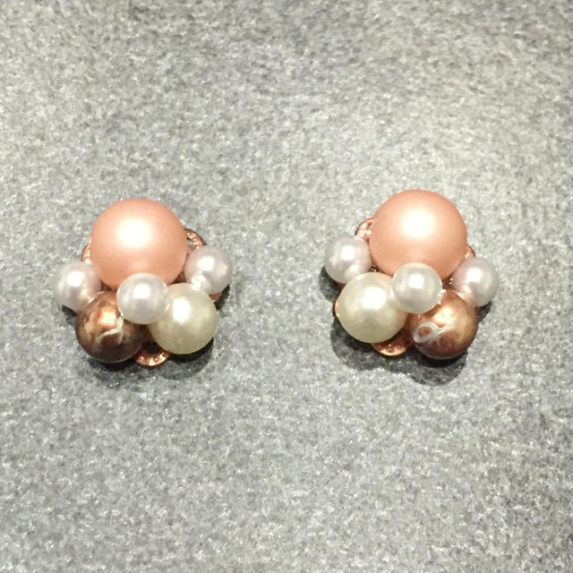 ＊Salmonpink mat perl pierce&earring＊ ハンドメイドのアクセサリー(ピアス)の商品写真