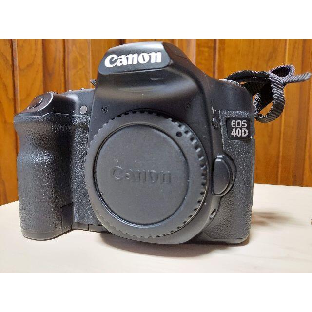 Canon(キヤノン)のEOS 40D &EF-S 24mm F2.8 &EF 50mm F1.8 ii スマホ/家電/カメラのカメラ(デジタル一眼)の商品写真
