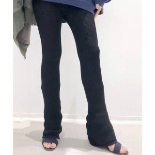 アパルトモンドゥーズィエムクラス(L'Appartement DEUXIEME CLASSE)のSlit Leggings◆ブラック(レギンス/スパッツ)