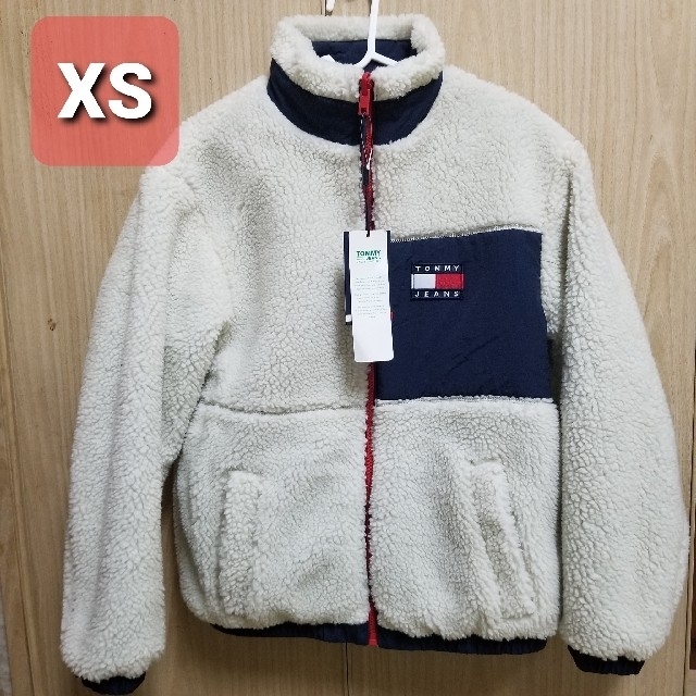 TOMMY(トミー)の【新品】TOMMY JEANS　リバーシブルシェルパジャケット メンズのジャケット/アウター(ブルゾン)の商品写真