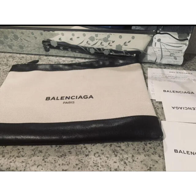 BALENCIAGA バッグ　クラッチ　ユニセックス