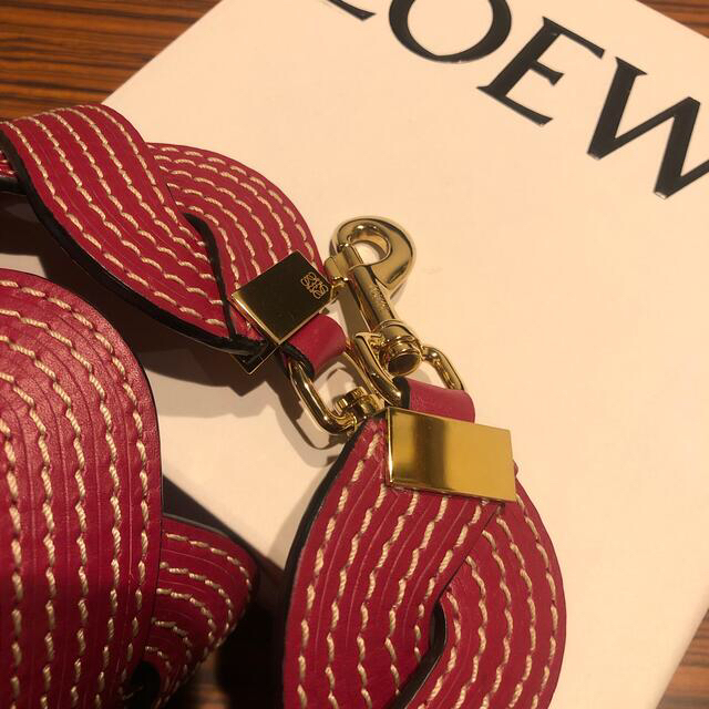 LOEWE(ロエベ)のLOEWE  ロエベ  バッグ  ストラップ レディースのファッション小物(その他)の商品写真
