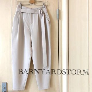 バンヤードストーム(BARNYARDSTORM)のBARNYARDSTORM  テーパードパンツ　タックパンツ　ハイウエスト(カジュアルパンツ)