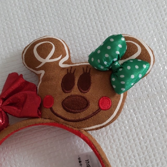 Disney(ディズニー)の再入荷　ミッキー&ミニー柄　クリスマスジンジャーブレッド 　２個セット レディースのヘアアクセサリー(カチューシャ)の商品写真