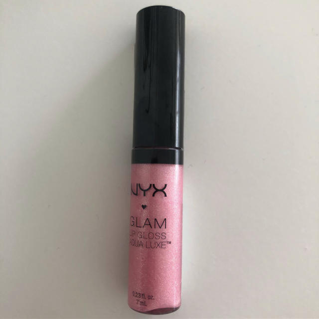 NYX(エヌワイエックス)の新品未使用★NYXグラムリップグロス  GLG05 コスメ/美容のベースメイク/化粧品(リップグロス)の商品写真