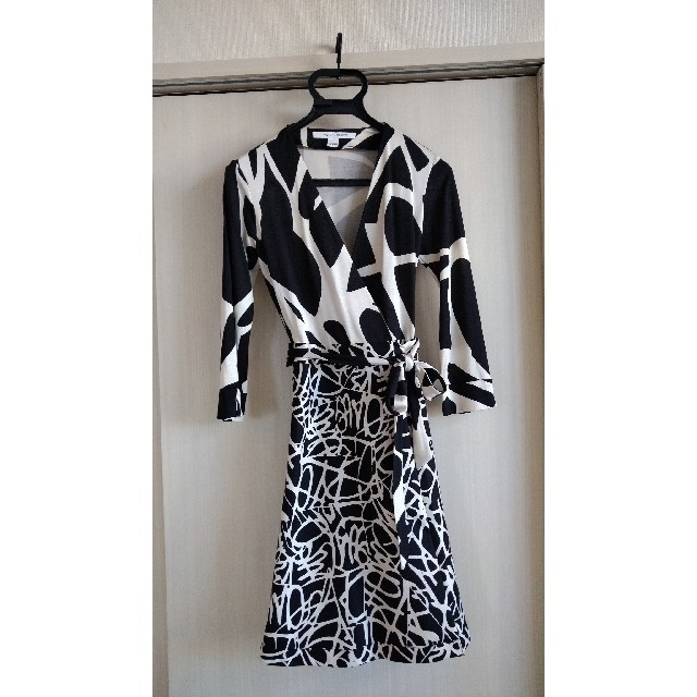 大得価2023 DIANE von FURSTENBERG - 美品 ダイアンフォンファステン