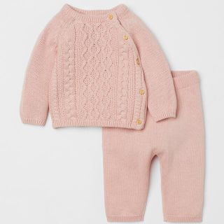 エイチアンドエム(H&M)のH&M  ベビー　ニット　セットアップ（コットン2アイテムセット）(ニット/セーター)