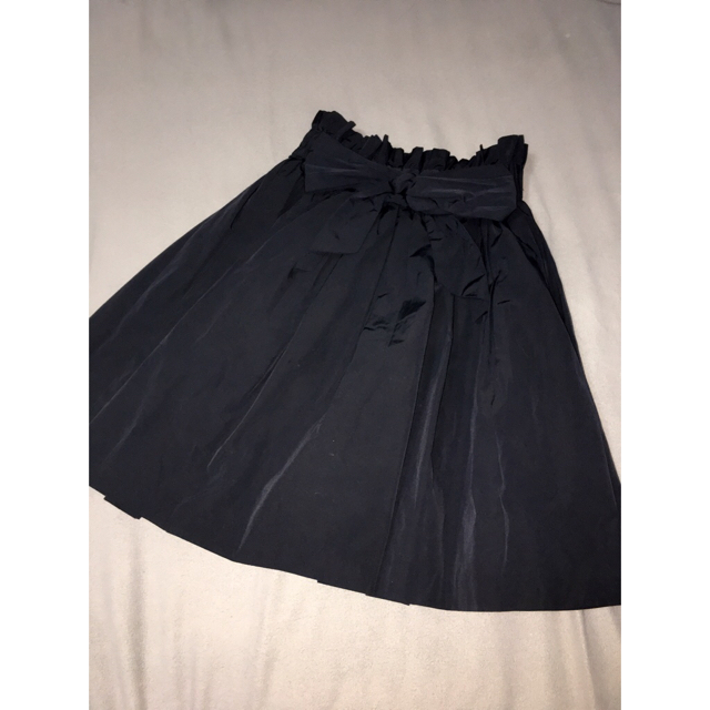SNIDEL(スナイデル)の❤︎ももこさま専用❤︎snidel バックリボンタフタスカート レディースのスカート(ひざ丈スカート)の商品写真