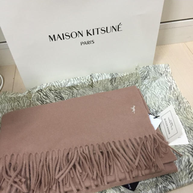 MAISON KITSUNE'(メゾンキツネ)のメゾンキツネ マフラー maisonkitsune レディースのファッション小物(マフラー/ショール)の商品写真