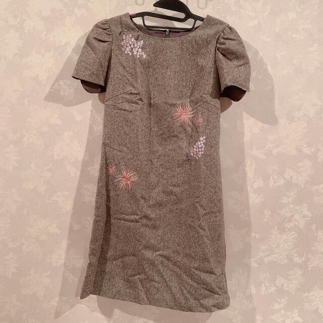 WILLSELECTION(ウィルセレクション)のウィルセレクション　ミニワンピース　ウール 半袖　ツイード 刺繍　花 レディースのワンピース(ミニワンピース)の商品写真