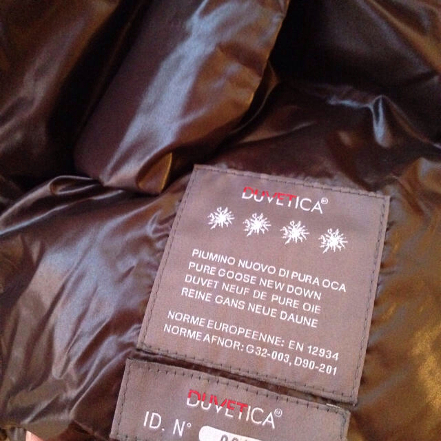 DUVETICA(デュベティカ)のデュベティカ ADHARA 38 レディースのジャケット/アウター(ダウンジャケット)の商品写真