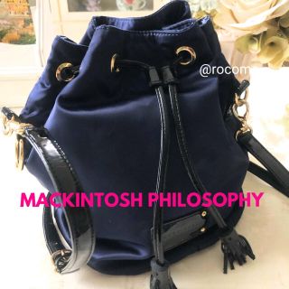 マッキントッシュフィロソフィー(MACKINTOSH PHILOSOPHY)の美品　マッキントッシュフィロソフィー　タッセル付きナイロン巾着ショルダーバッグ(ショルダーバッグ)