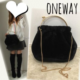 ワンウェイ(one*way)のoneway♡ファーバッグ　ショルダーバッグ  ハンドバッグ(ショルダーバッグ)