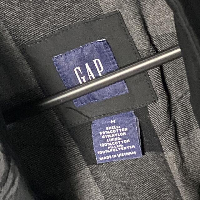 GAP(ギャップ)のGAP 取り外し可能フード付きベスト M メンズのジャケット/アウター(ダウンベスト)の商品写真