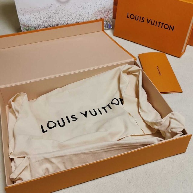 Louis Vuitton　ルイヴィトン 紙袋 ショップ袋　海外　限定　レア
