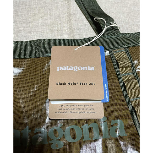在庫好評 patagonia 25L 新品の通販 by beautiful blue's shop ｜パタゴニアならラクマ - パタゴニア patagonia ブラックホール トート 安い限定品