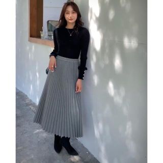 ザラ(ZARA)のbirthdaybash BBミディプリーツスカート （GRAY）(ロングスカート)