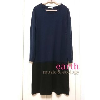 アースミュージックアンドエコロジー(earth music & ecology)のニットワンピース バイカラーワンピース アース(ひざ丈ワンピース)