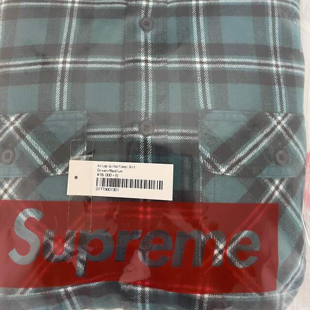 Supreme(シュプリーム)のArc Logo Quilted Flannel Shirt【M】 メンズのトップス(シャツ)の商品写真