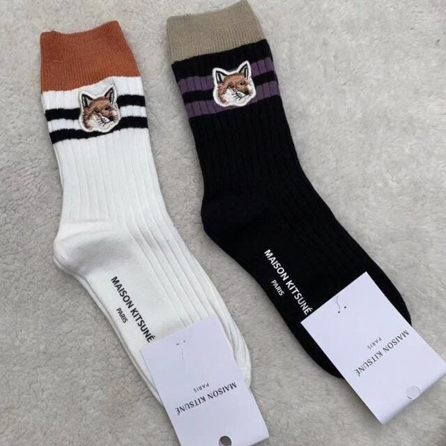 MAISON KITSUNE'(メゾンキツネ)のメゾンキツネ  靴下 レディースのレッグウェア(ソックス)の商品写真