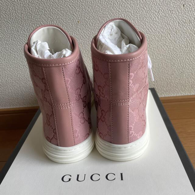 Gucci スニーカー ハイカットの通販 by Koto's shop｜グッチならラクマ - GUCCI グッチ 新品大得価