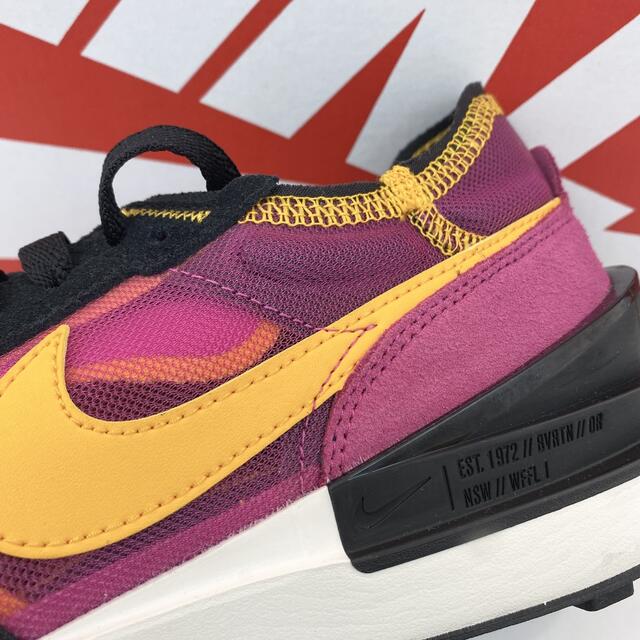 NIKE(ナイキ)のNIKE WAFFLE ONE ナイキ　ワッフルワン　新品　スニーカー　24cm レディースの靴/シューズ(スニーカー)の商品写真