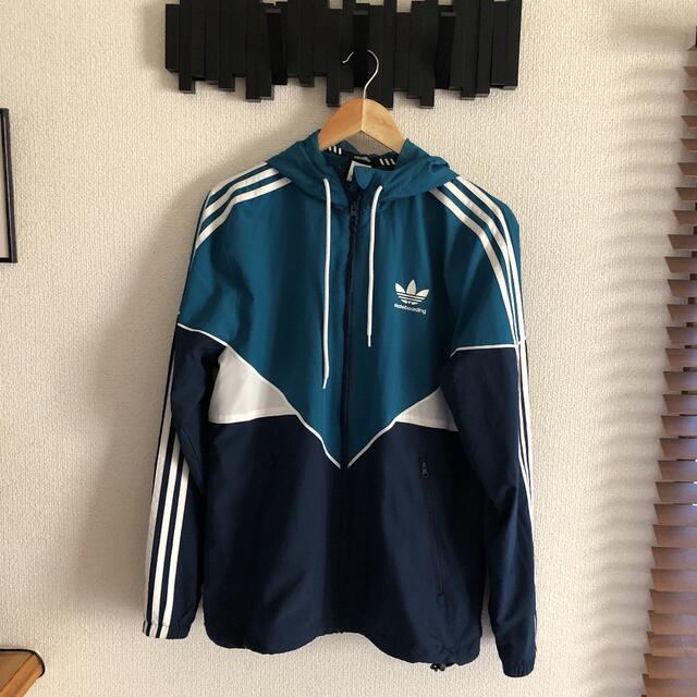 adidas(アディダス)のadidas アディダス ナイロンパーカー レディースのジャケット/アウター(ナイロンジャケット)の商品写真