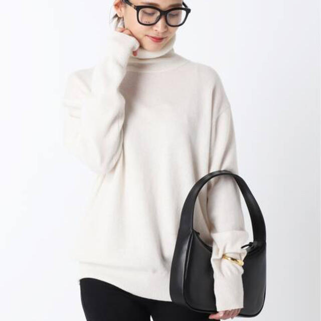 DEUXIEME CLASSE(ドゥーズィエムクラス)の今期物★Deuxieme Basic Cashmere タートルネック レディースのトップス(ニット/セーター)の商品写真