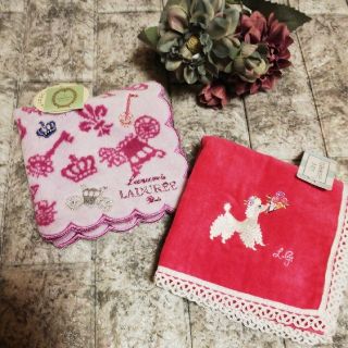 ルルギネス(LULU GUINNESS)の新品タグ付　ラデュレ＆ルルギネス　可愛いタオルハンカチ2枚セット(ハンカチ)