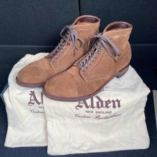 オールデン(Alden)のトゥモローランド別注 オールデン スウェード キャップトゥ ブーツ サイズ9D(ブーツ)