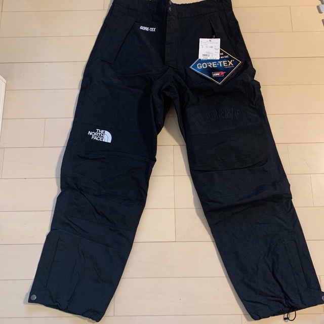 Supreme(シュプリーム)のSUPREME THE NORTH FACE ARC LOGO PANTS メンズのパンツ(ワークパンツ/カーゴパンツ)の商品写真