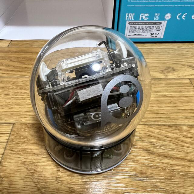 スフイロ　ボルト【sphero BOLT】とスフイロ　ミニのセット エンタメ/ホビーのおもちゃ/ぬいぐるみ(トイラジコン)の商品写真