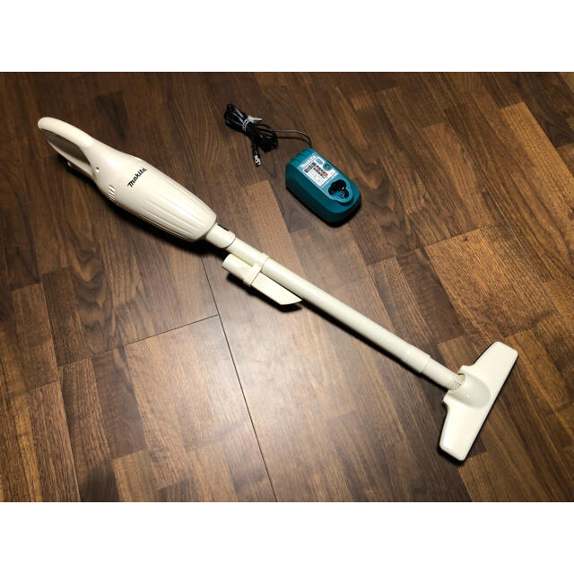 新品未使用 掃除機 makita CL100DW