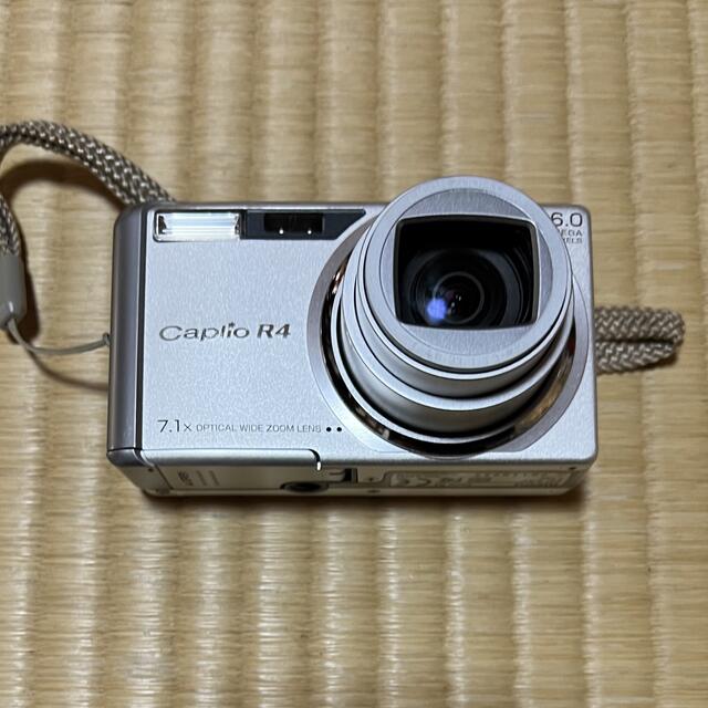 RICOH(リコー)のRICHO CaplioR4 6メガ　ユーズド スマホ/家電/カメラのカメラ(コンパクトデジタルカメラ)の商品写真