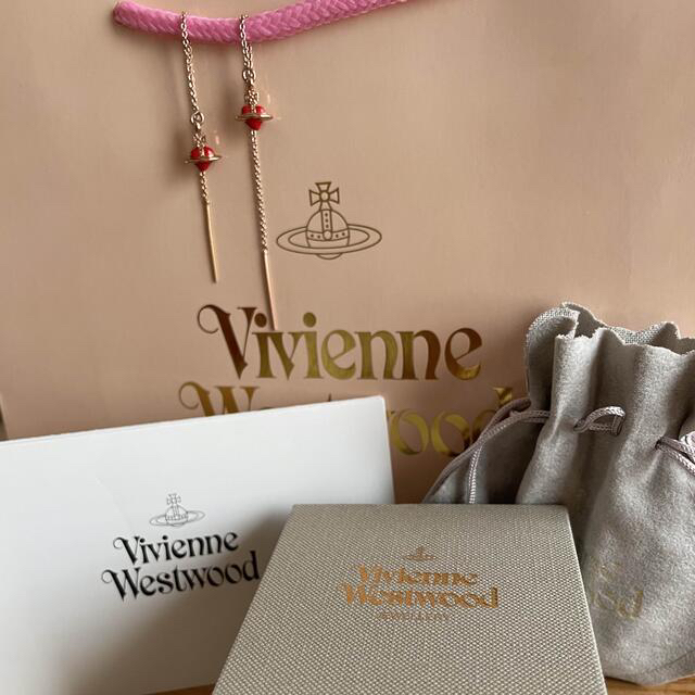 Vivienne Westwood(ヴィヴィアンウエストウッド)のVivienneWestwood ハートオーブ ピアス レディースのアクセサリー(ピアス)の商品写真
